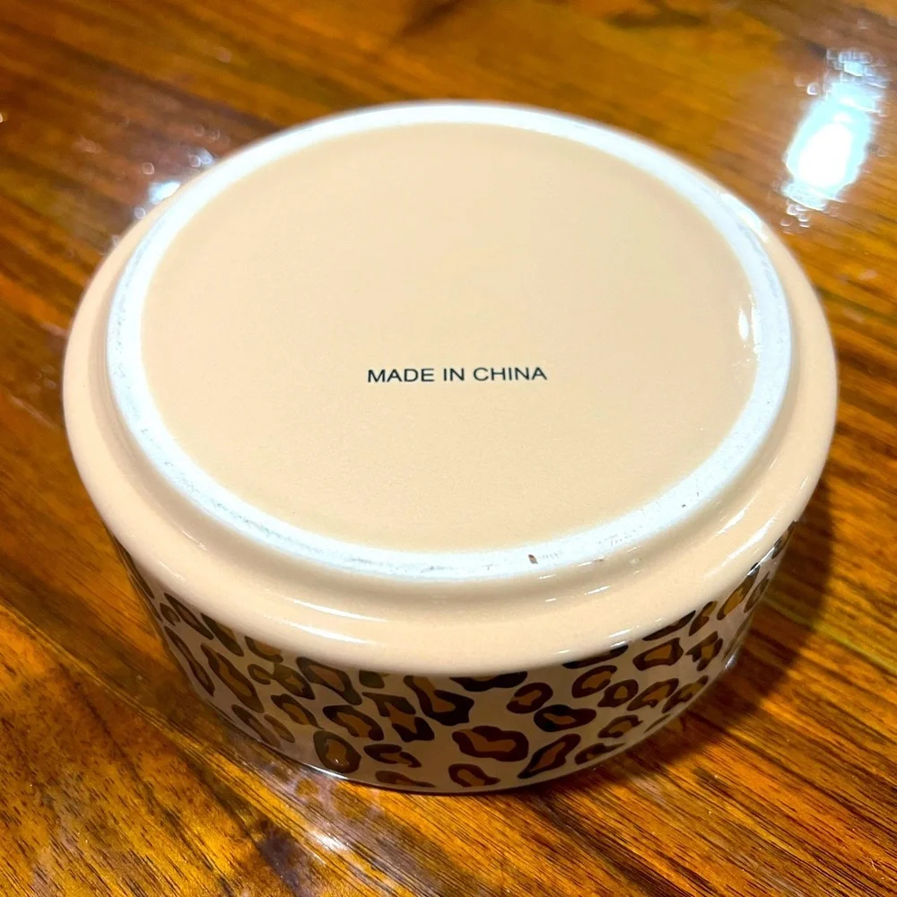 Petzazz. Leopard Cat/Dog/Human 😹 bowl 🥣 . Use it as you like 😻